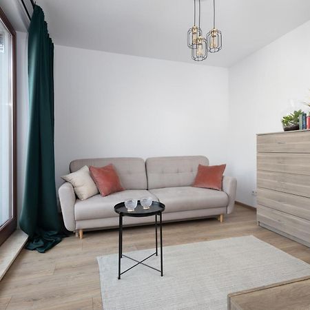 Apartament Goclawska Swps Pge Narodowy Dworzec Wschodni Soho Factory Warschau Exterior foto