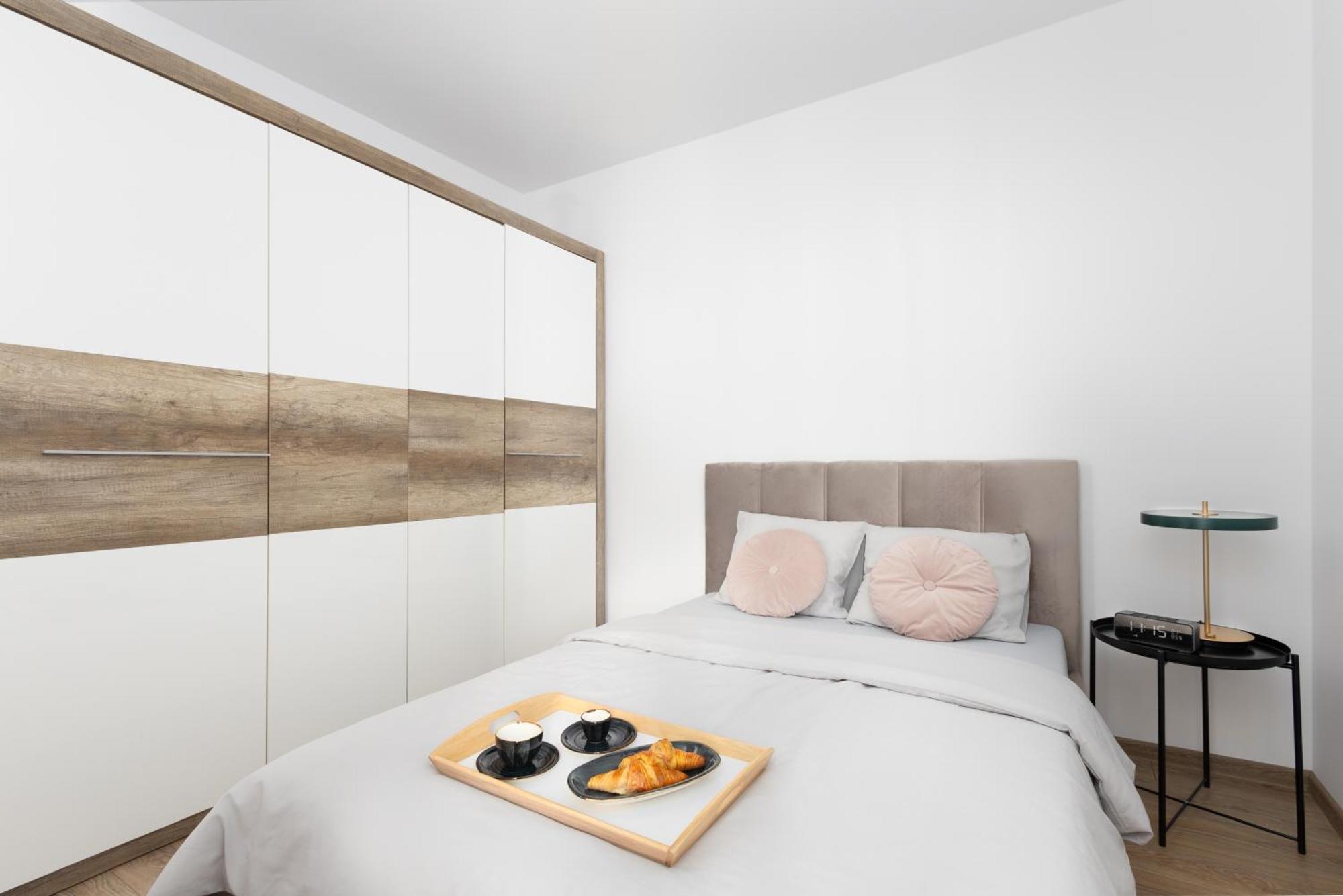 Apartament Goclawska Swps Pge Narodowy Dworzec Wschodni Soho Factory Warschau Exterior foto